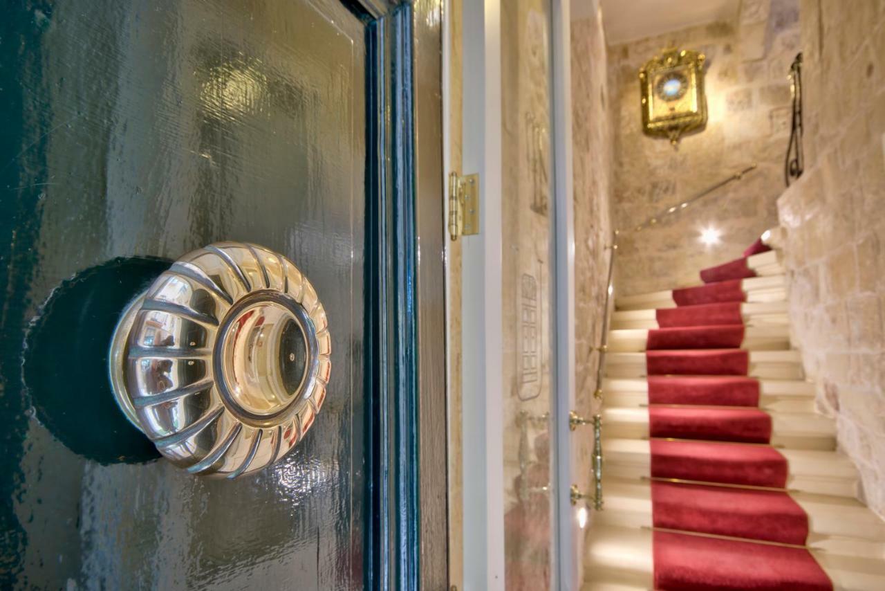 U Collection - A Luxury Collection Suites, ואלטה מראה חיצוני תמונה