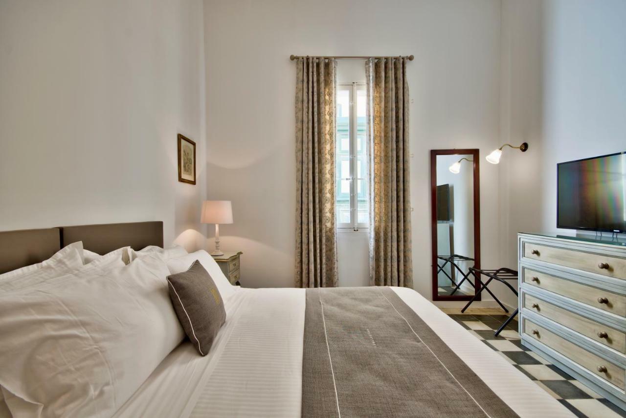 U Collection - A Luxury Collection Suites, ואלטה מראה חיצוני תמונה